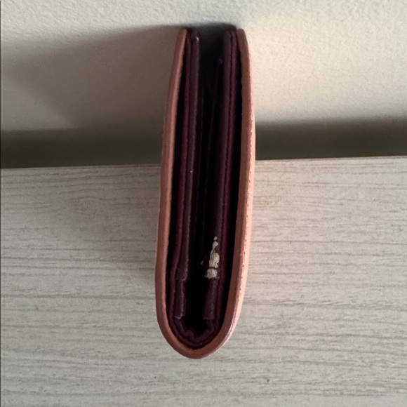 Fossil Coral Leather Bifold Wallet GUC - Picture 6 of 6